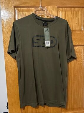 SBD Endure Collection Men's Shirt, Large, New